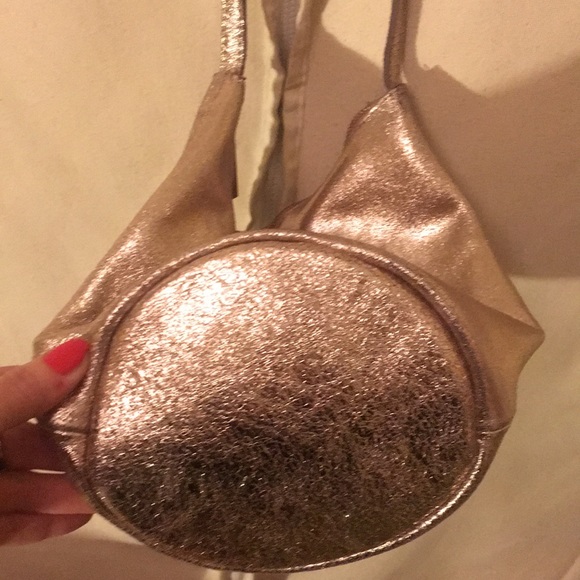 Anthropologie 7CHI rose gold cross body bucket bag - Picture 4 of 6